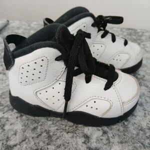 Nike Air Jordan VI 6 Retro White Hyper Jade-Black 384667-122 Toddler Size 5c